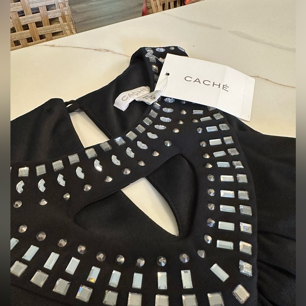 Cache Dress - Picture 2 of 4